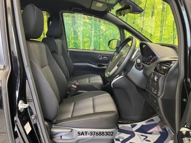 Toyota VOXY 2019-06 289277-8