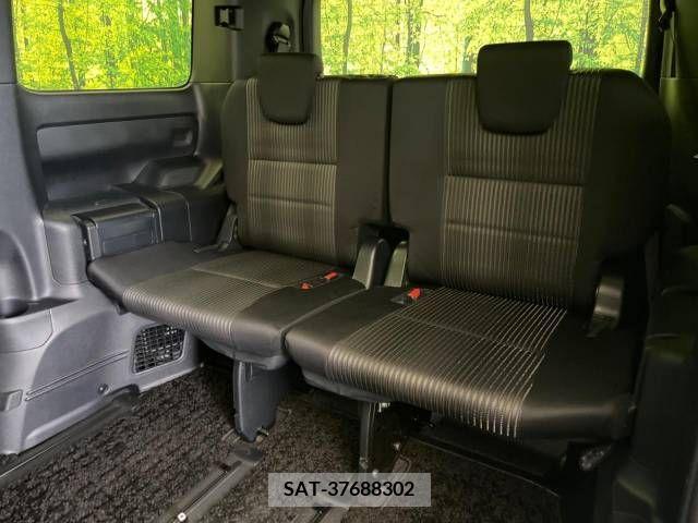 Toyota VOXY 2019-06 289277-10