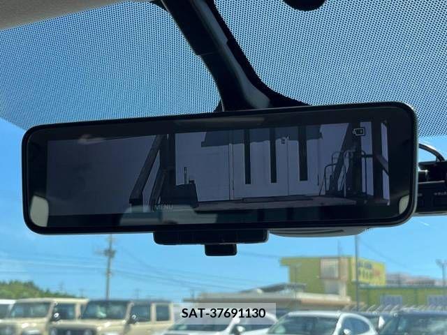 Nissan SERENA 2018-09 348690-7