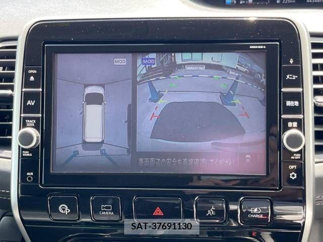 Nissan SERENA 2018-09 348690-3