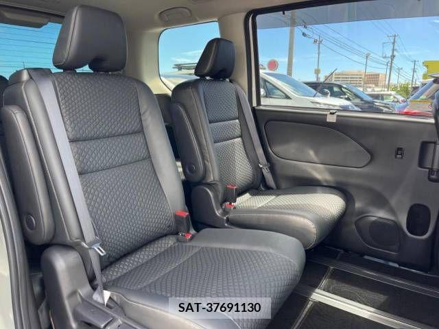 Nissan SERENA 2018-09 348690-12