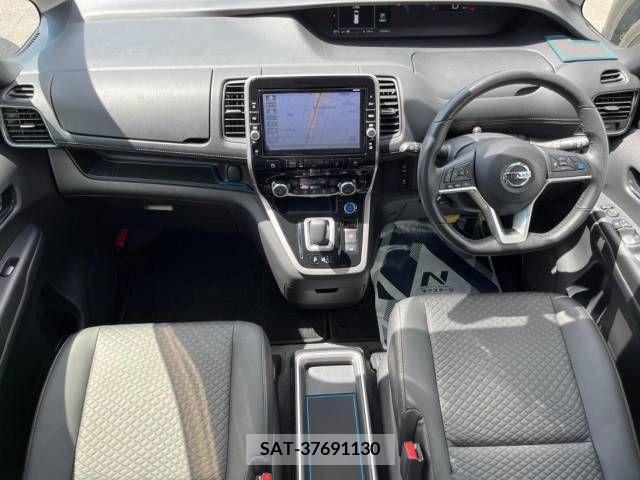 Nissan SERENA 2018-09 348690-1
