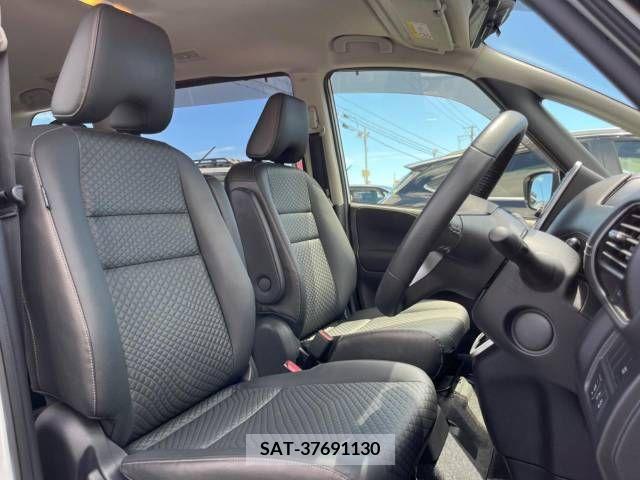 Nissan SERENA 2018-09 348690-11