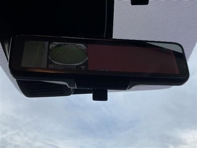 Nissan NOTE 2018-04 9387-8
