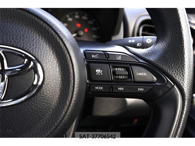 Toyota YARIS 2021-05 325893-10