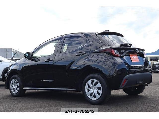 Toyota YARIS 2021-05 325893-1