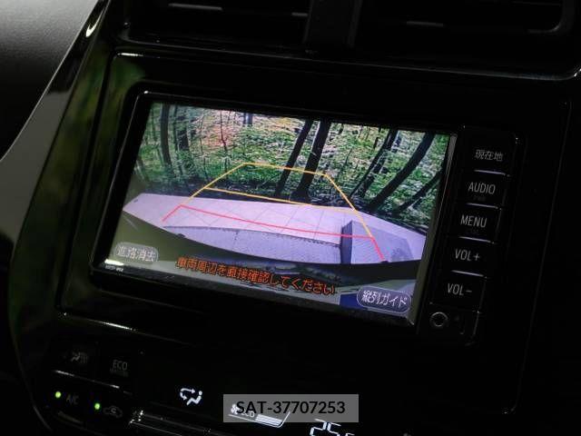 Toyota PRIUS 2018-08 379247-5