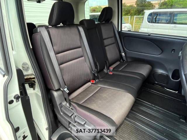 Nissan SERENA 2016-11 247954-9