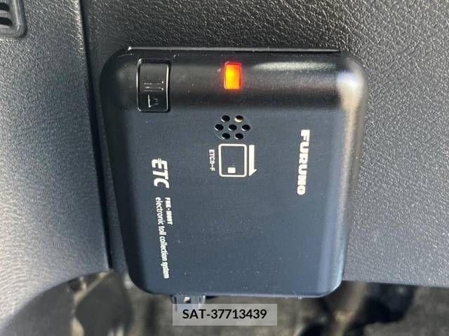 Nissan SERENA 2016-11 247954-5