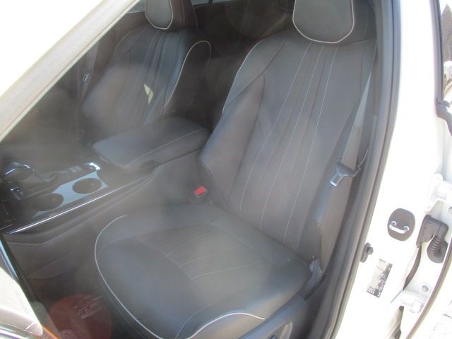 Toyota CROWN SEDAN 2018-07 27536-16