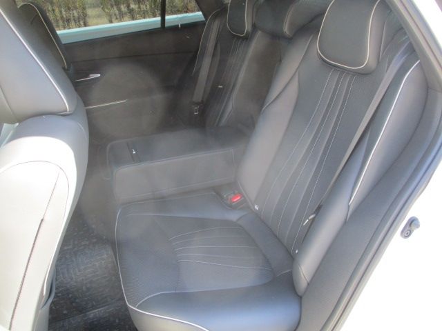 Toyota CROWN SEDAN 2018-07 27536-11