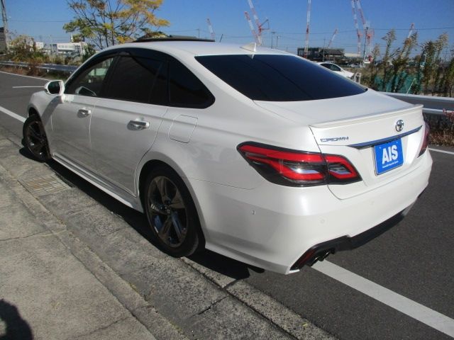 Toyota CROWN SEDAN 2018-07 27536-2