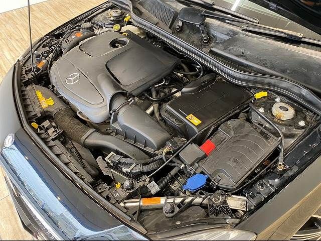 Mercedes Benz A-CLASS 2014-06 19529-9