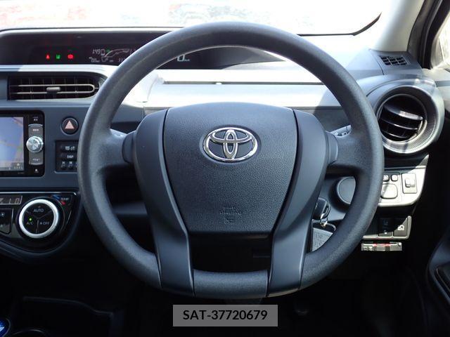 Toyota AQUA 2019-06 356090-4