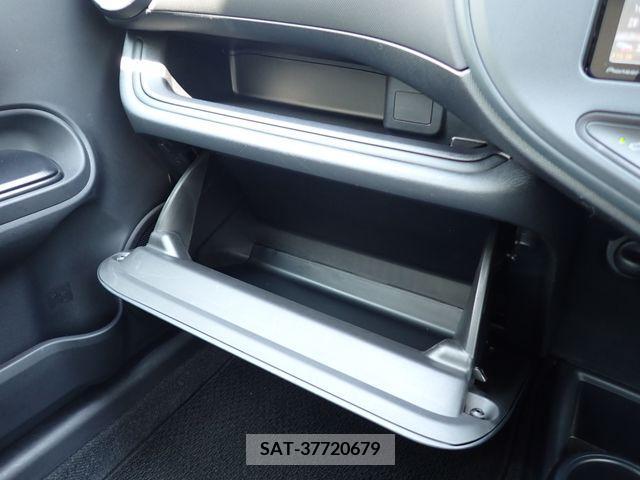 Toyota AQUA 2019-06 356090-7