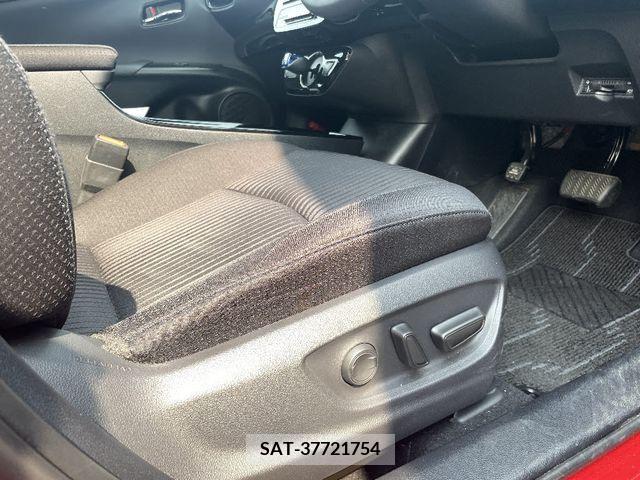 Toyota PRIUS 2019-04 384973-4