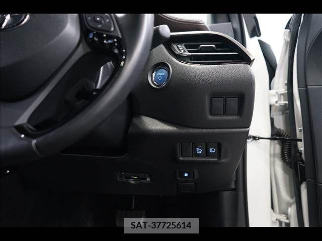 Toyota C-HR 2017-09 265455-13