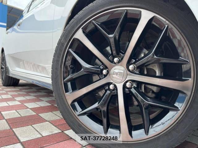 Honda CIVIC 2020-11 341520-12