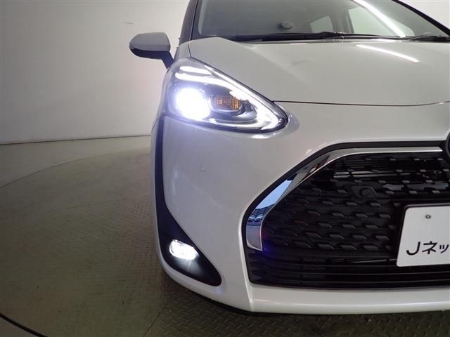 Toyota SIENTA 2022-05 27142-8