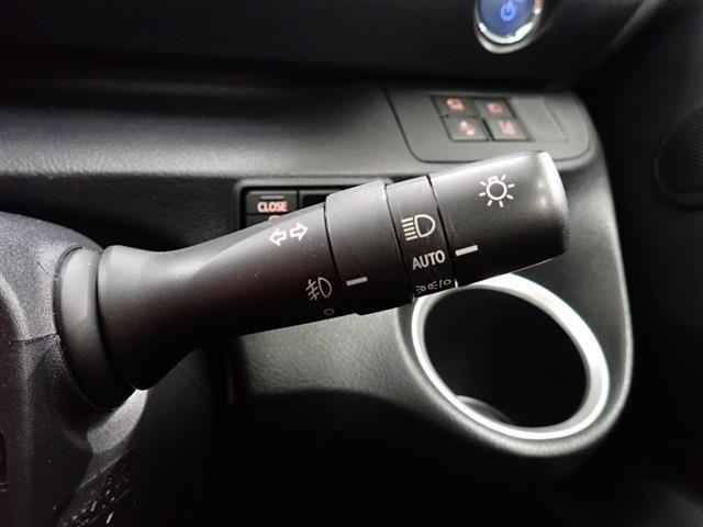 Toyota SIENTA 2022-05 27142-19