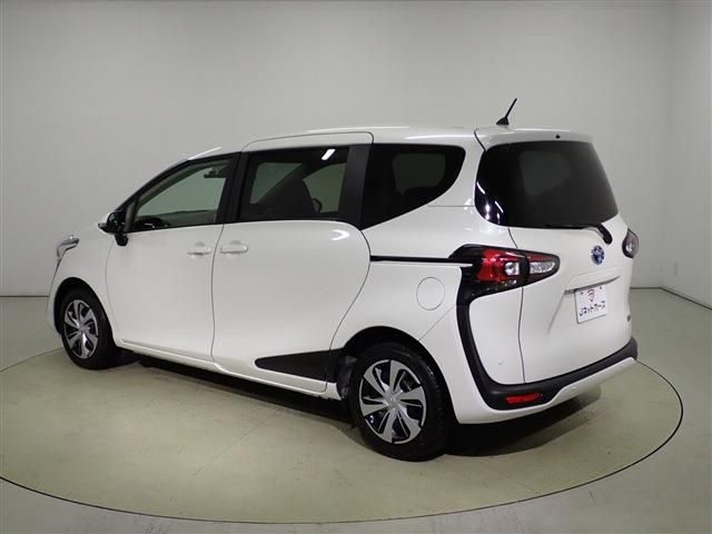 Toyota SIENTA 2022-05 27142-6