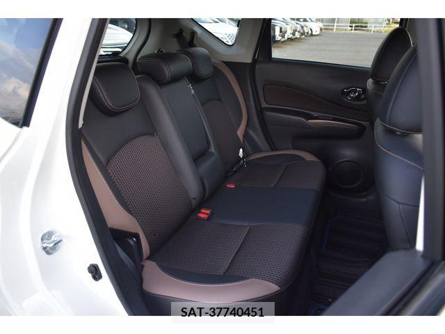 Nissan NOTE 2017-03 279977-15