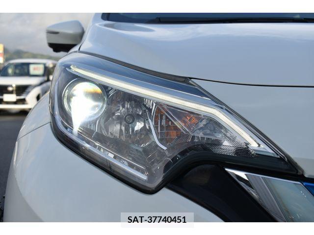 Nissan NOTE 2017-03 279977-19