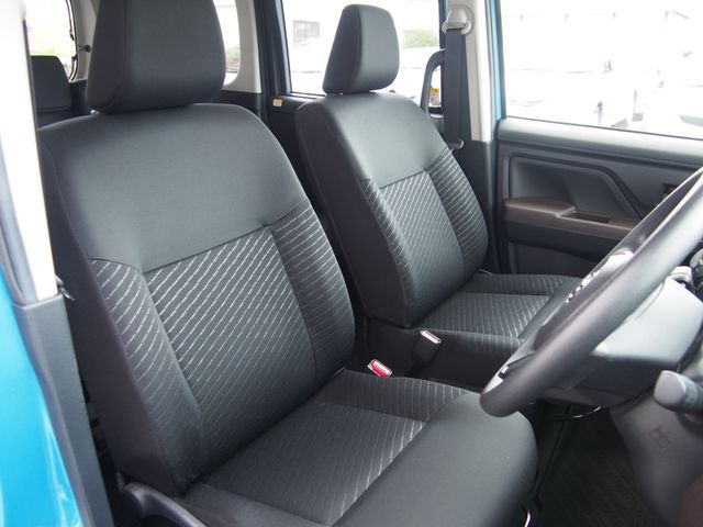 Toyota ROOMY 2019-10 7382-4