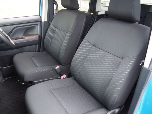 Toyota ROOMY 2019-10 7382-6