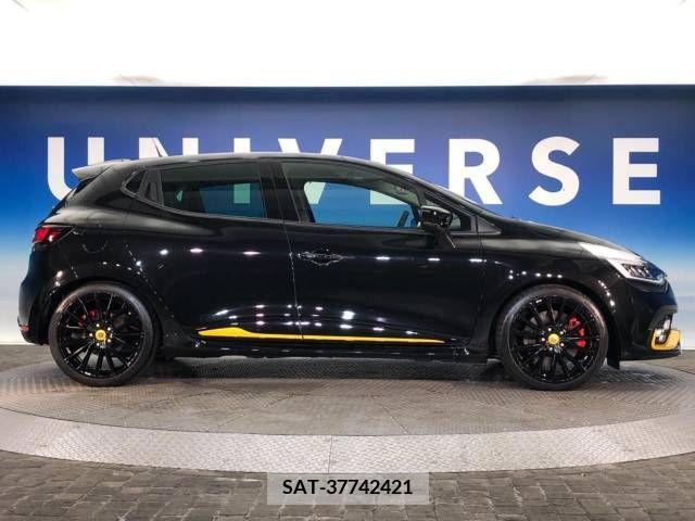 Renault LUTECIA 2018-06 244352-18