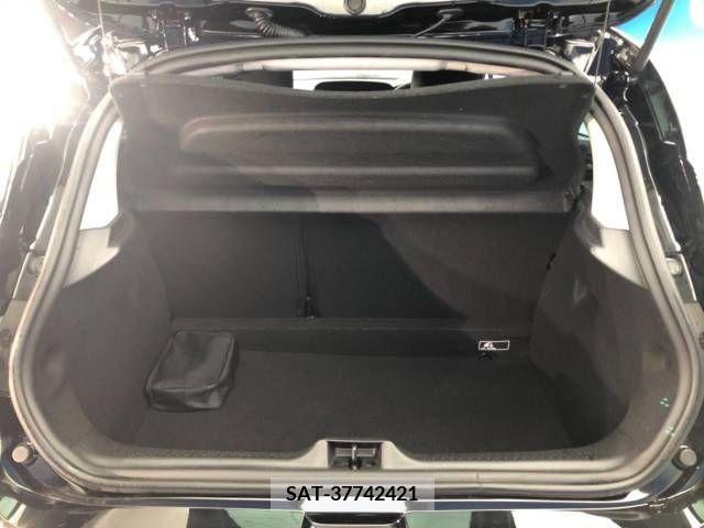 Renault LUTECIA 2018-06 244352-11