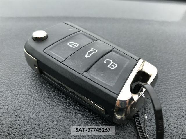 VolksWagen T-ROC 2021-09 388846-26