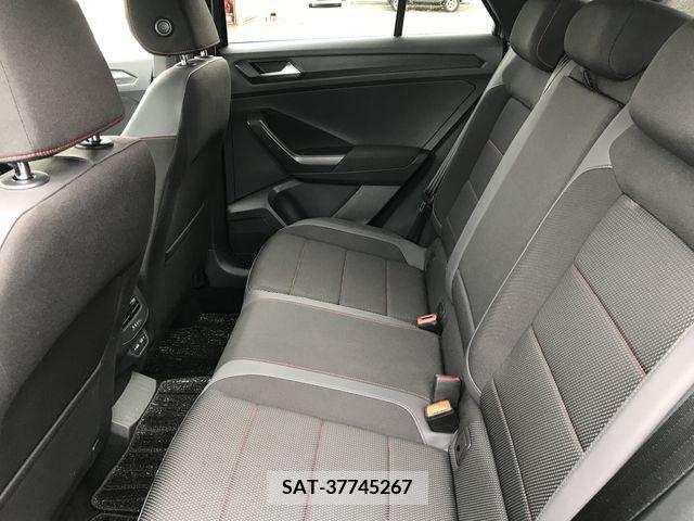 VolksWagen T-ROC 2021-09 388846-15