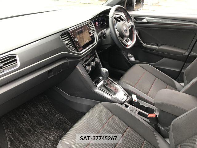 VolksWagen T-ROC 2021-09 388846-11