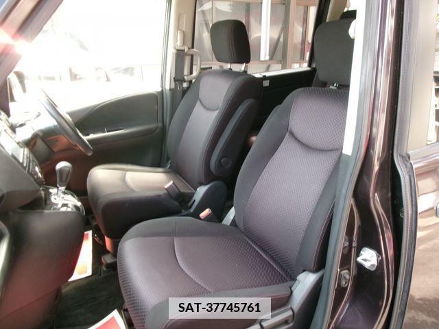 Nissan SERENA 2013-08 368075-12