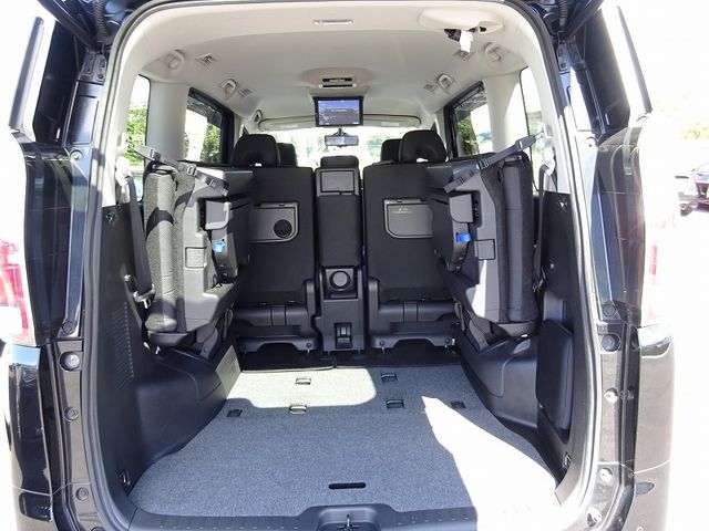Nissan SERENA 2016-08 17655-12
