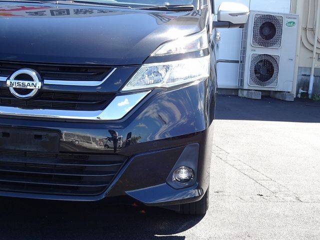 Nissan SERENA 2016-08 17655-6