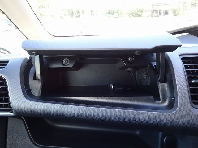 Nissan SERENA 2016-08 17655-18