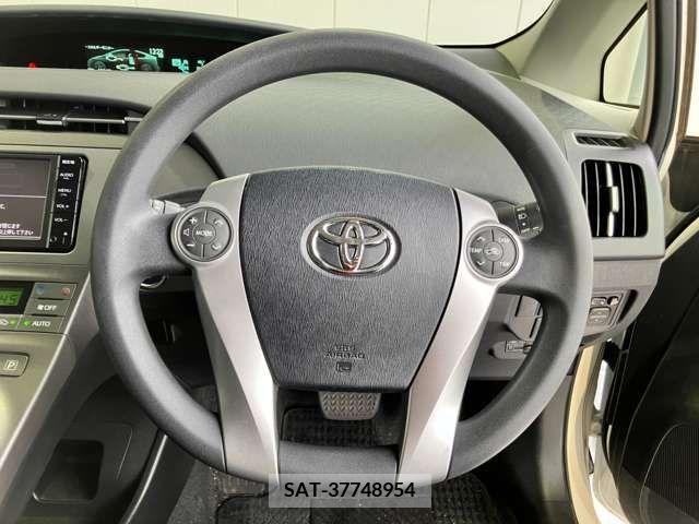 Toyota PRIUS 2015-09 281824-5