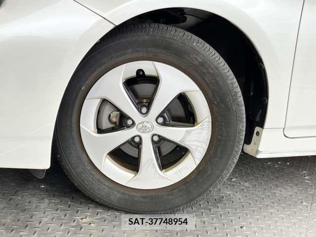 Toyota PRIUS 2015-09 281824-4