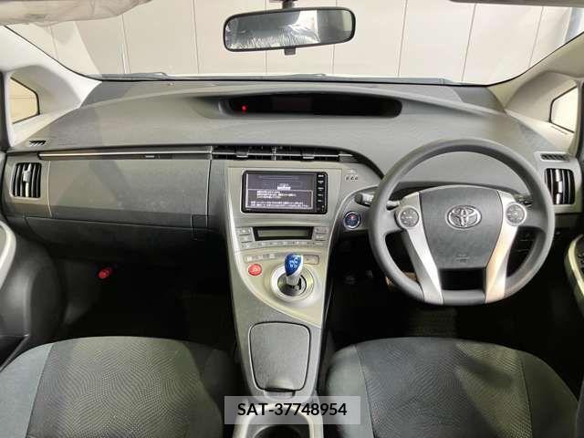 Toyota PRIUS 2015-09 281824-1
