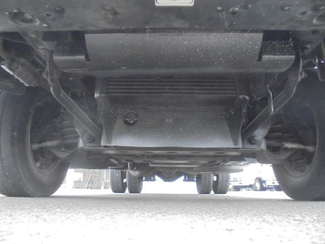 Isuzu ELF TRUCK 2011-12 8076-19