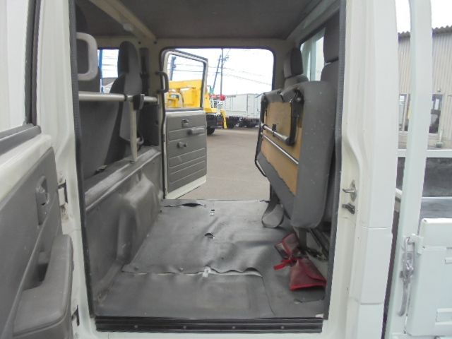 Isuzu ELF TRUCK 2011-12 8076-6