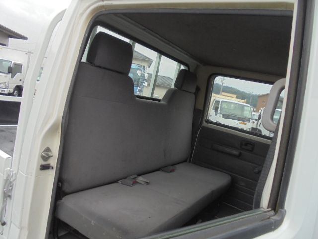 Isuzu ELF TRUCK 2011-12 8076-12
