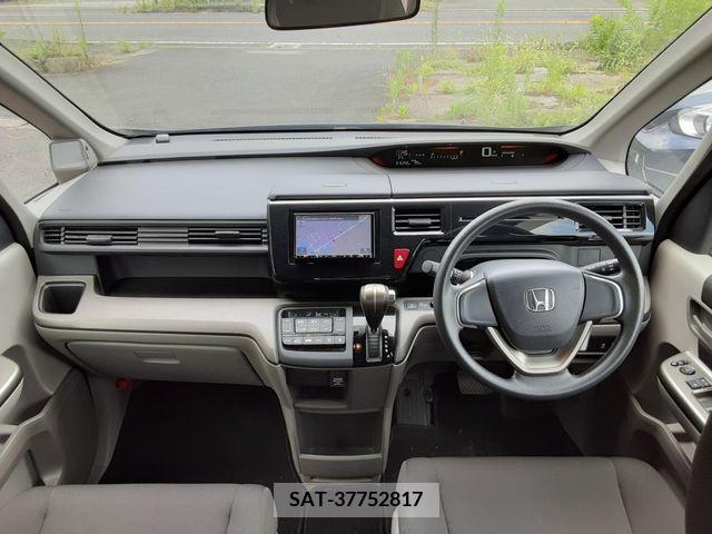 Honda STEP WGN 2017-06 383348-1