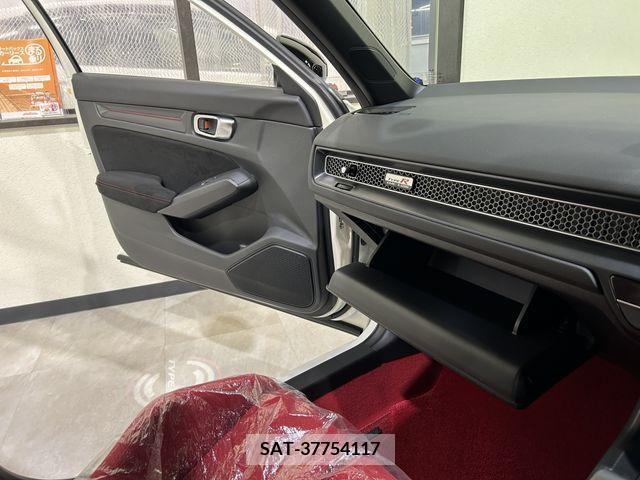 Honda CIVIC 2024-03 376957-7