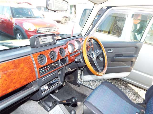 Suzuki JIMNY 1996-01 189002-3