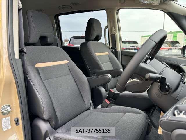 Nissan SERENA 2023-07 284307-2