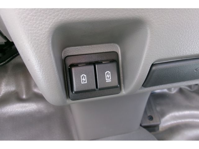 Nissan CLIPPER 2022-11 13657-28