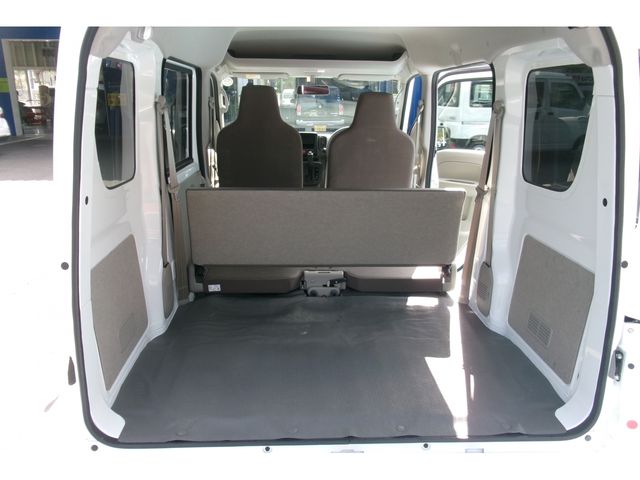 Nissan CLIPPER 2022-11 13657-22